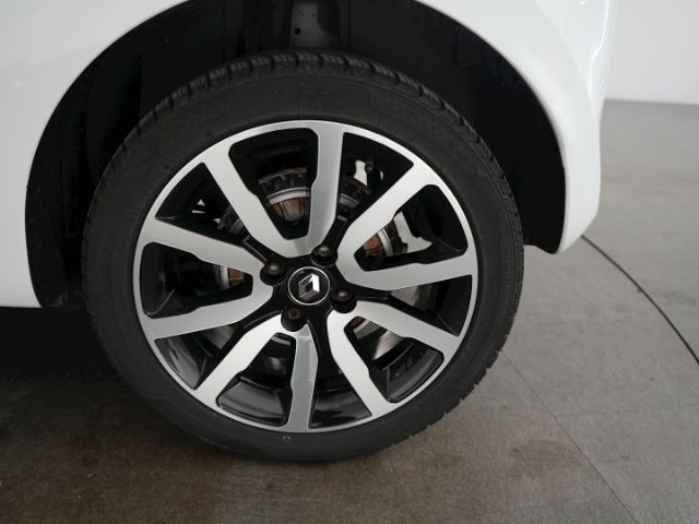 Twingo CHIC SCe 70+PARKPILOT HI+LED TAGFAHRLICHT