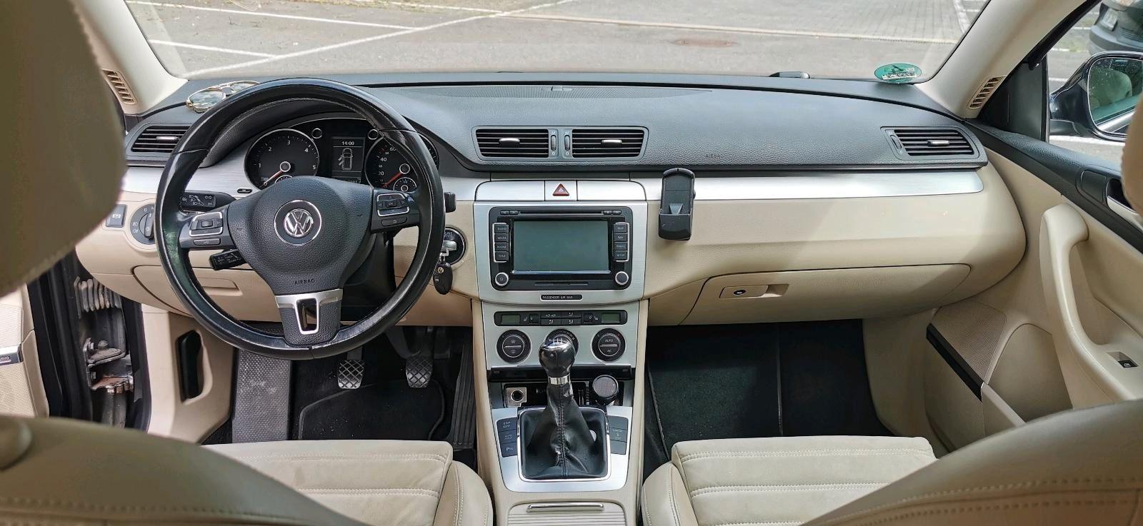 Volkswagen Passat 2009 — photo 8