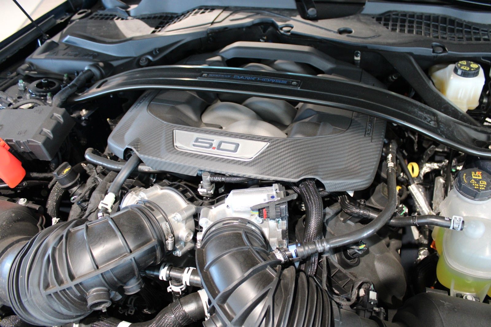 Fahrzeugabbildung Ford Mustang 5.0 Ti-VCT V8 Dark Horse AUTOMATIK