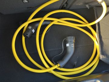 Fiat 500 e Basis 42 kWh Carplay+LM+Allwetter+RFK+SHZ