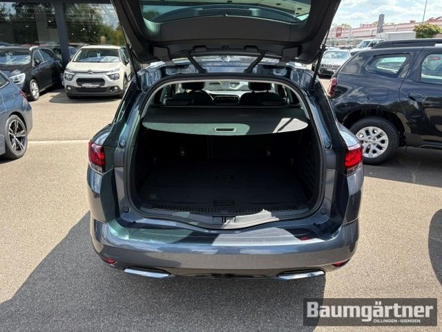 Fahrzeugabbildung Renault Megane Grandtour Intens Blue dCi 115 Winter-P. - mit KI generiert/bearbeitet