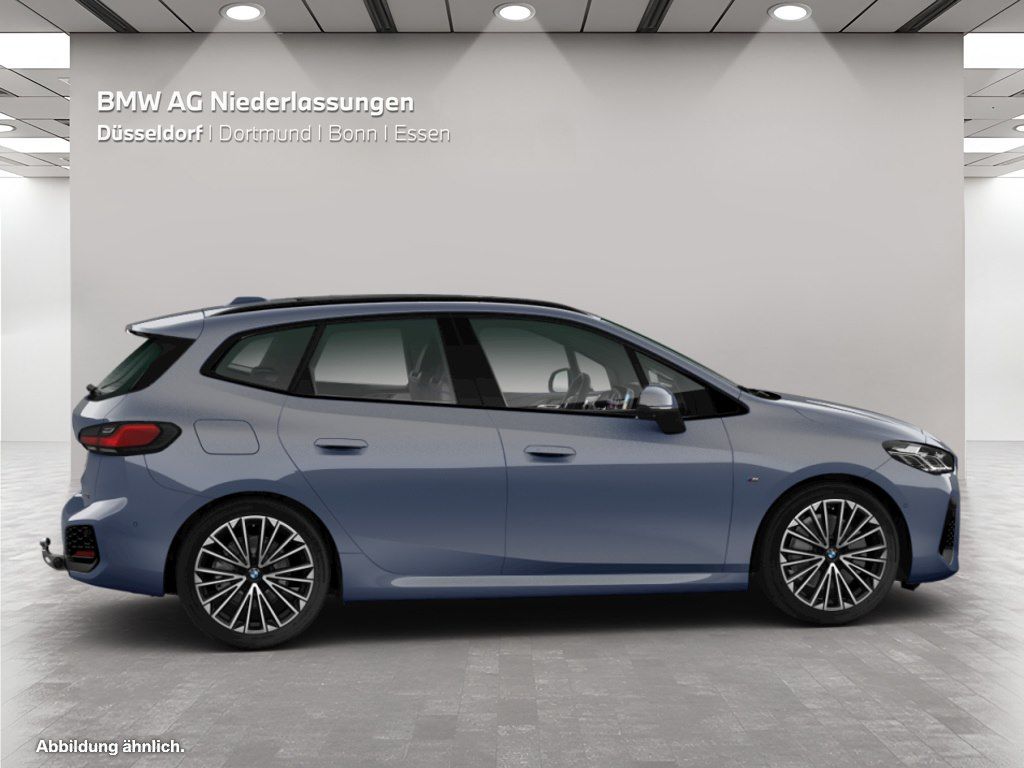 BMW 223 Active Tourer - Bild 11