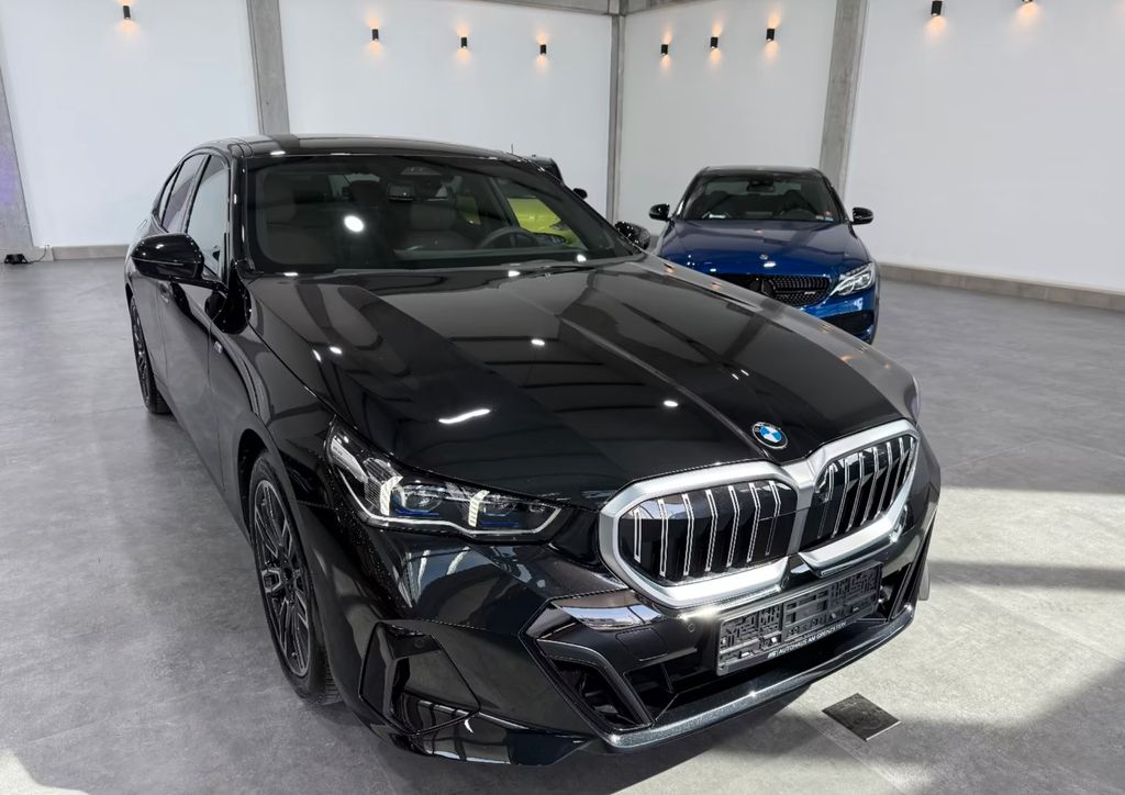 2024 BMW 520