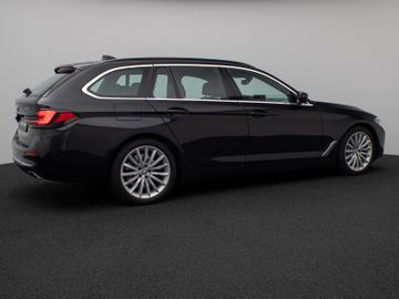 Fahrzeugabbildung BMW 530d xDr Tour Luxury Line ACC H/K Panorama DAB