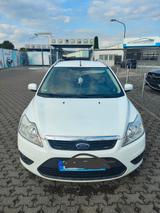 Ford Focus 1,8 White Magic Turnier White Magic - Ford Focus: Weiß, Magic