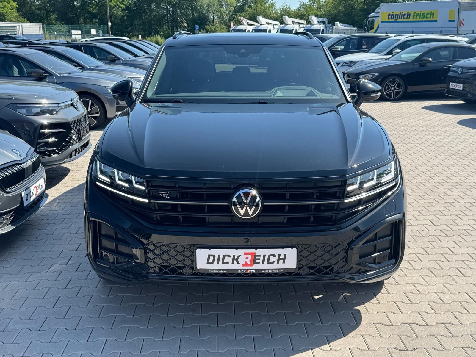 Fahrzeugabbildung Volkswagen Touareg 3.0TDI 4M R-Line VOLL Black 22" UPE 114T