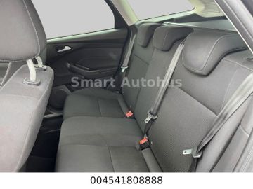 Ford Focus - 12