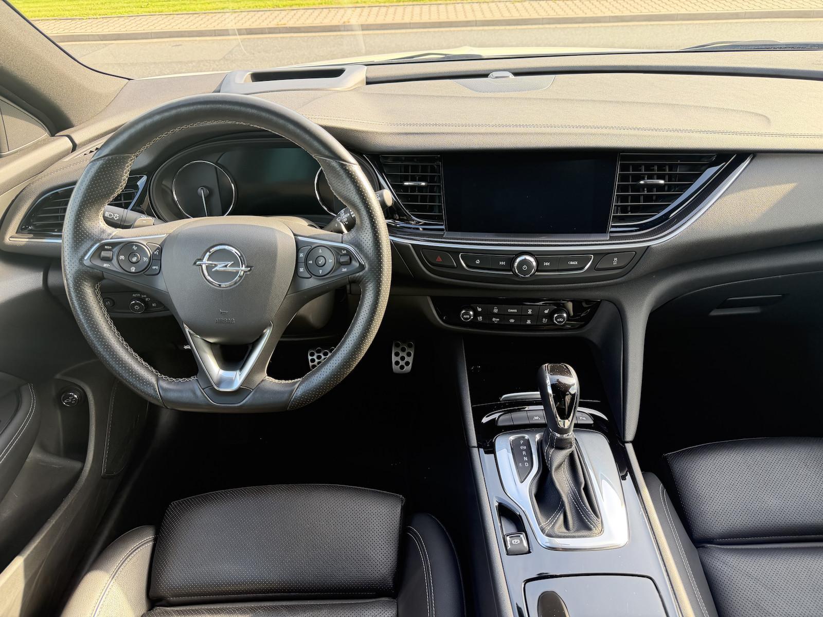Opel Insignia 2.0 D Ultimate Aut. Navi+Led+Ahk+Shz