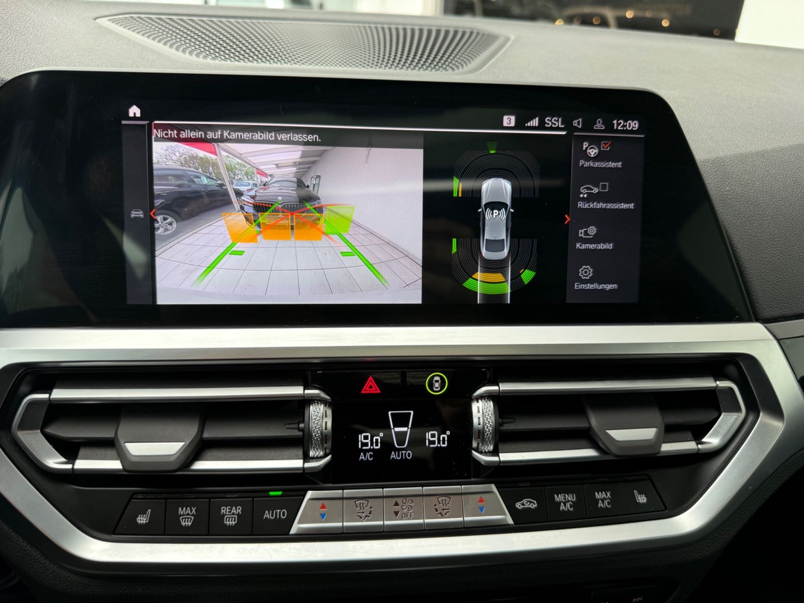 BMW 420 d xDrive Coupe M Sport AHK Navi foto 23