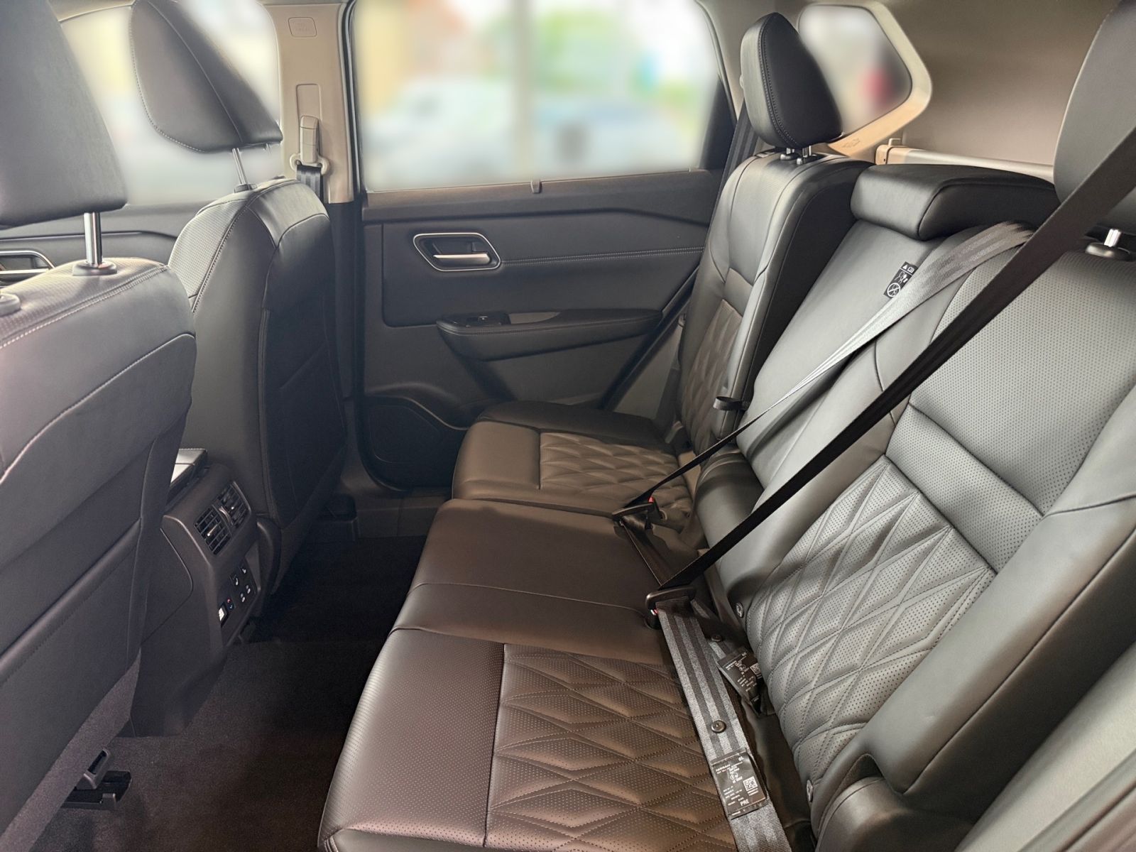 Fahrzeugabbildung Nissan X-Trail 1.5 VC-T e-Power Tekna+ *LEDER*BOSE*SCHI
