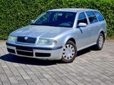 Skoda Octavia Combi Classic - Skoda Octavia aus 2004 mit Diesel-Antrieb
