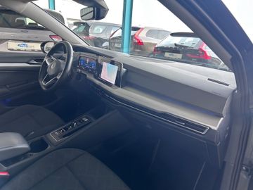 Volkswagen Golf - 6