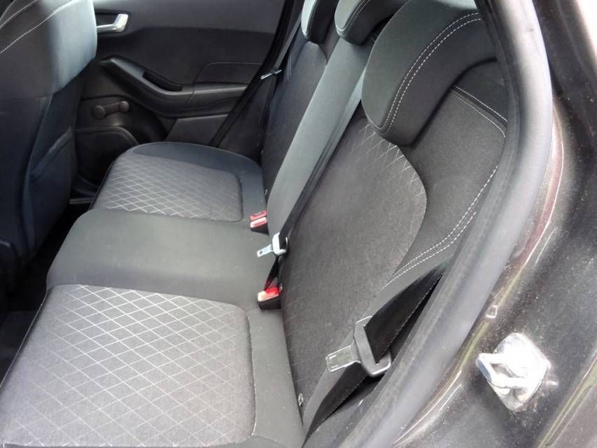 Fahrzeugabbildung Ford Fiesta 1.0 EcoBoost Automatik Active