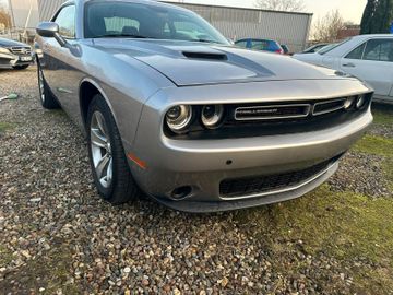 Dodge Challenger SXT 3,6 2015 unfallfrei Leder Top