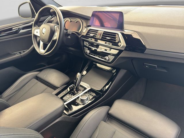 Fahrzeugabbildung BMW X3 xDrive 20d xLine+LED+Kamera+Stop&Go+AHK