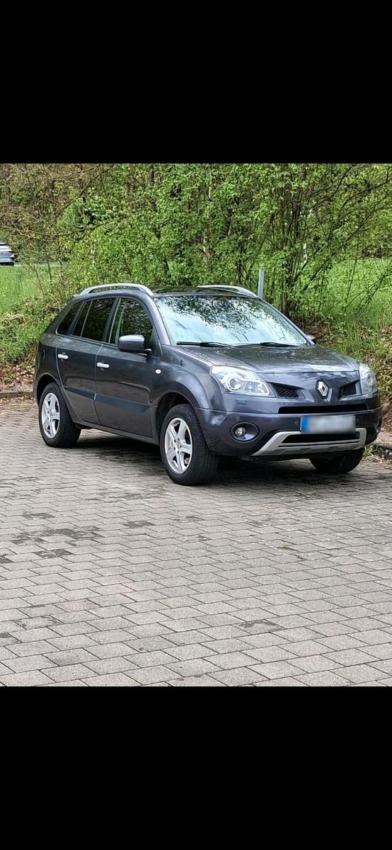 Renault Koleos 2010 — rear view