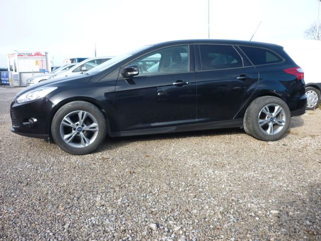 Ford Focus 1.6 "Sync Edition" 2.Hand Scheckheft!