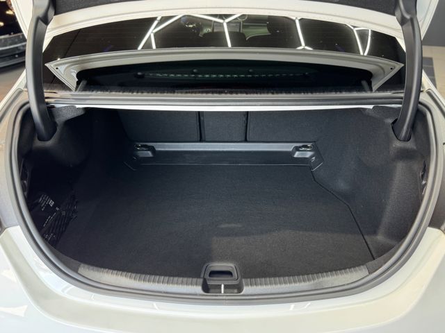 Mercedes-Benz C 180 Lim. AMG*LED*LEDER*MASSAGE*CAM*AMBIENTE