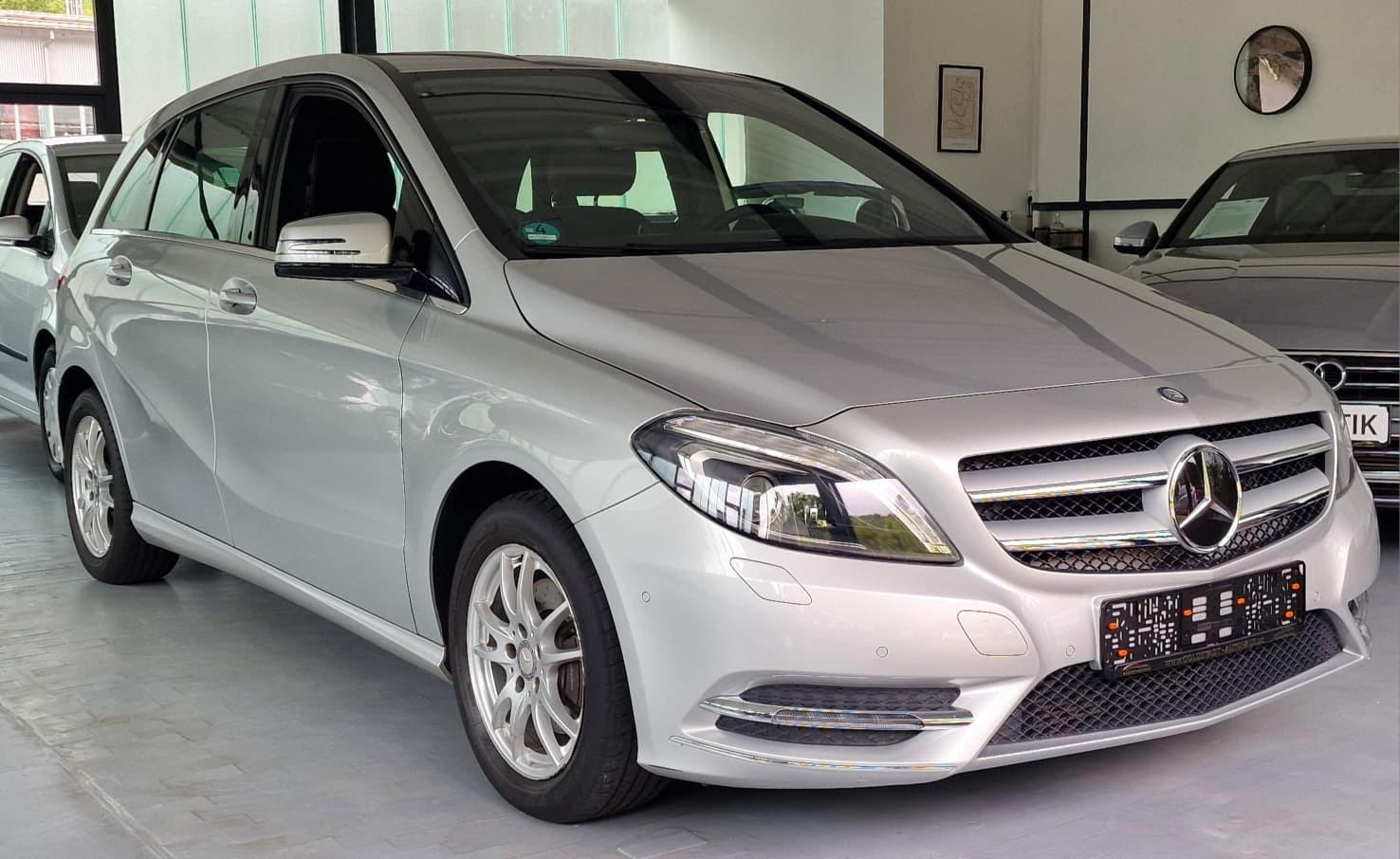 Mercedes-Benz B 200 2.HAND*AUTOM.*PDC V+H*SHZ*MFK*SCHECKHEFT