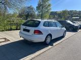 Volkswagen Golf VI Variant Trendline BlueMotion - Volkswagen Golf aus 2010: Kombi