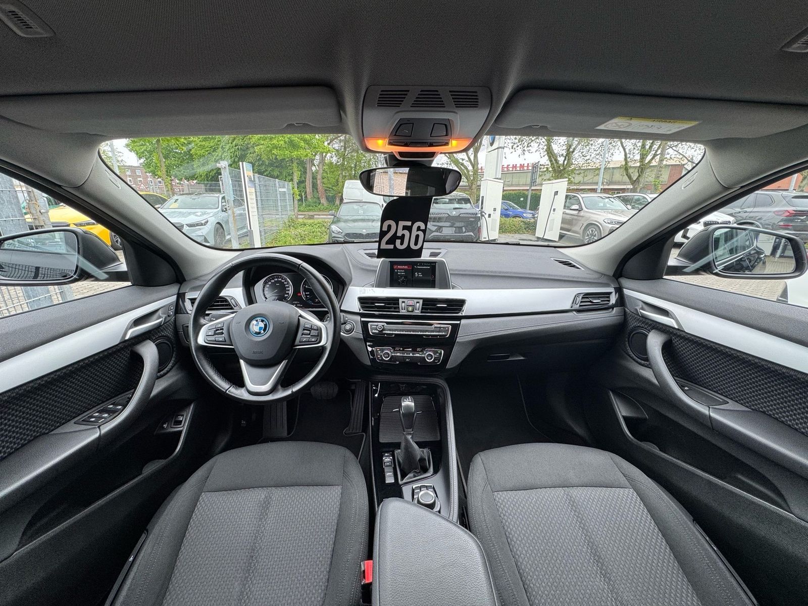 BMW X2 xDrive25e Advantage LED PDC DAB Aut.Hecklappe foto 2