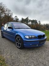 BMW E46 330i SMG - BMW 330 Limousine E46 330i mit Benzin-Antrieb