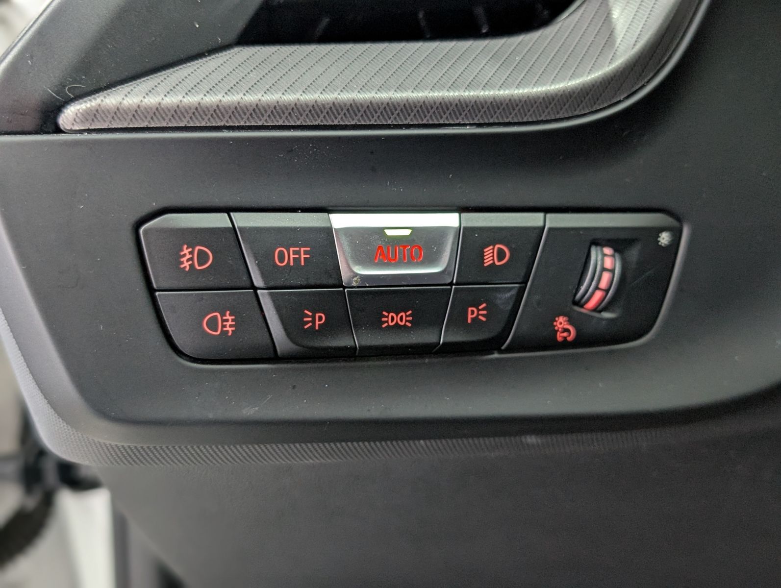 Fahrzeugabbildung BMW 120 i M Sport Shadow-Line AHK VIRT APP AMBI LED