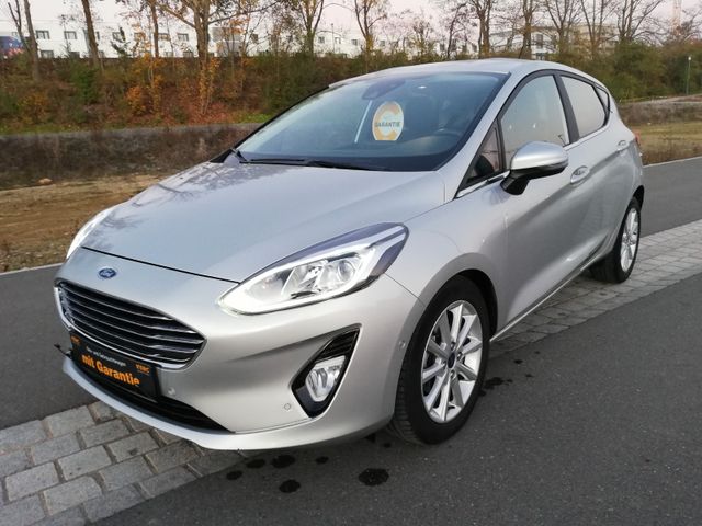 Ford Fiesta Titanium KLIMA RFKNAVI PDC GARANTIE