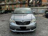 Lancia Voyager Voyager V 2.8L Platinum 177cv(178 - graue Lancia Voyager