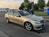 Mercedes-Benz C 180 BlueEFFICIENCY - - Mercedes-Benz: Beige