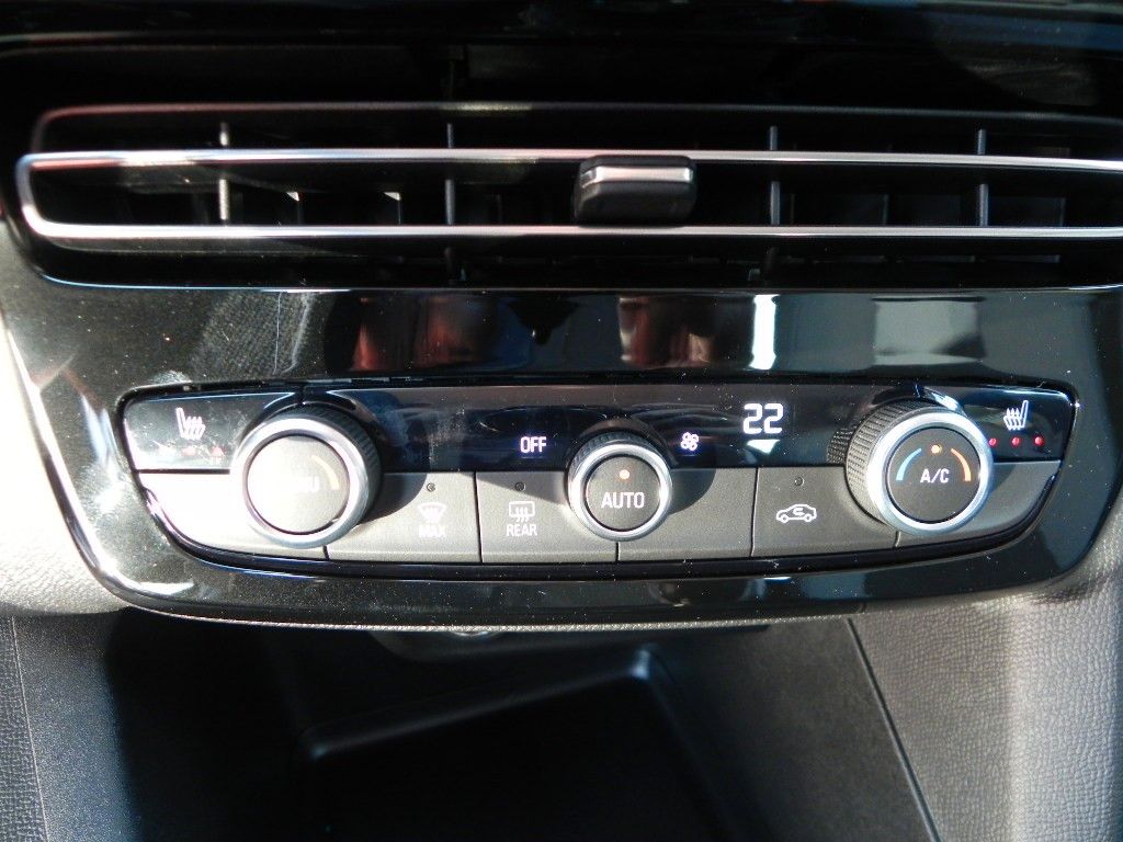 Fahrzeugabbildung Opel Mokka 1.5D ELEGANCE LED/17"ALU/KAMERA/SHZ/LHZ