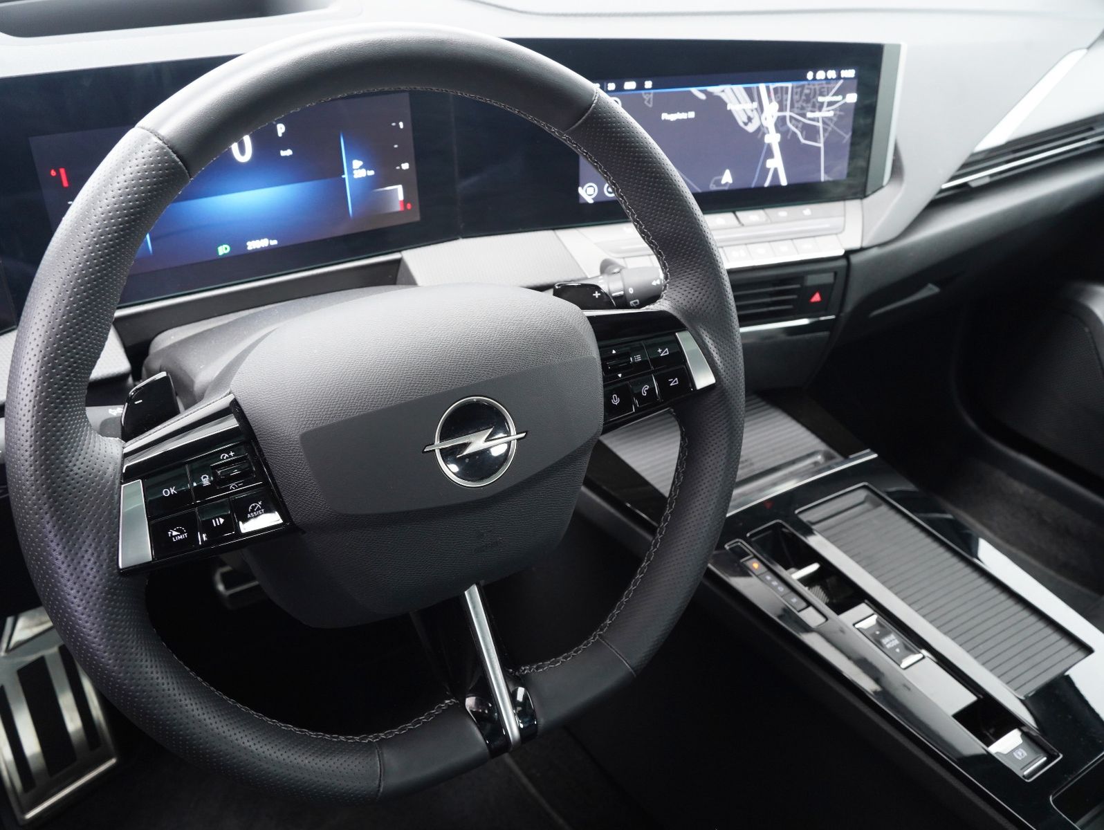Fahrzeugabbildung Opel Astra L 1.5 Diesel Sports Tourer GS PANO