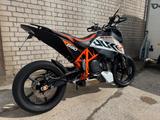 KTM Duke 690 R - SUPER MOTO