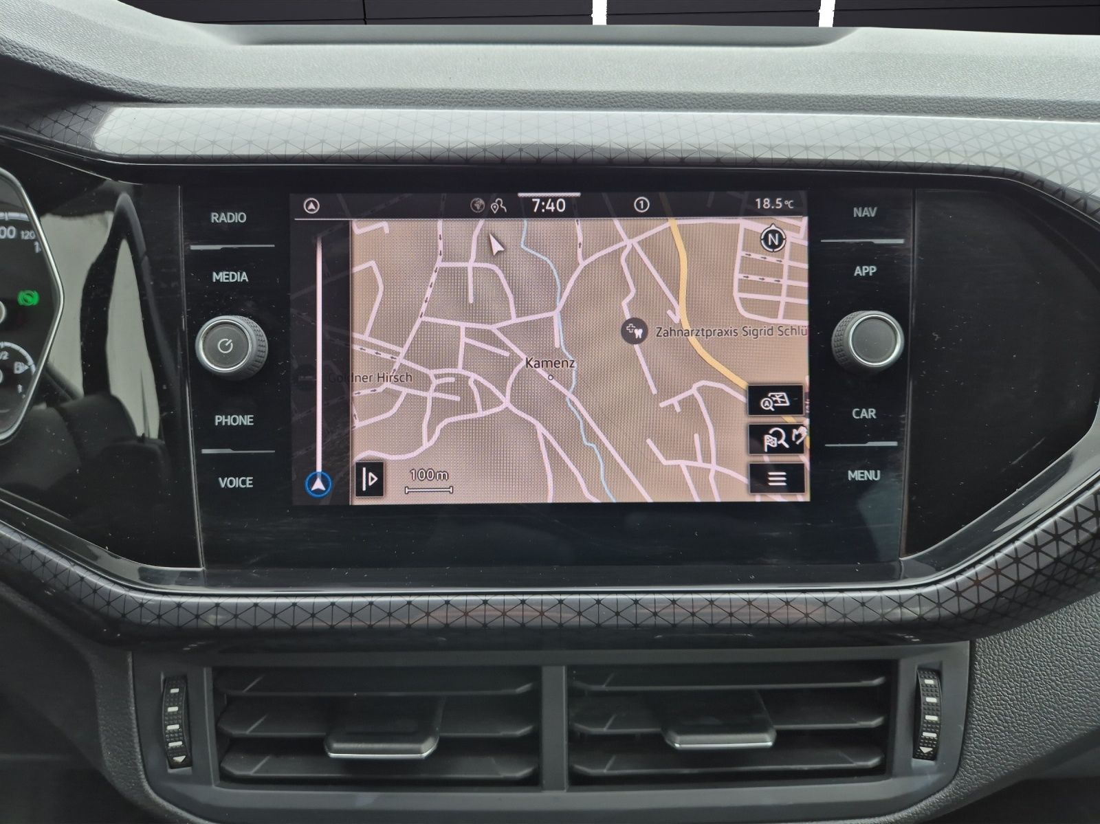 Fahrzeugabbildung Volkswagen T-Cross TSI Style DSG LED Navi ACC RFK SH 17"