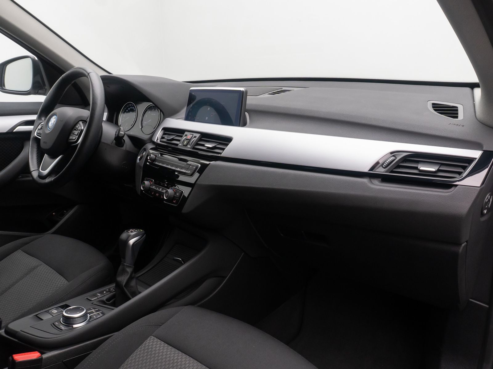 Fahrzeugabbildung BMW X1 xD25e Stop&Go Alarm DAB Kamera HiFi Lenkradhz