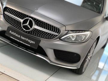 Fahrzeugabbildung Mercedes-Benz C 300 AMG Paket Kamera HUD DVD Burmester Voll