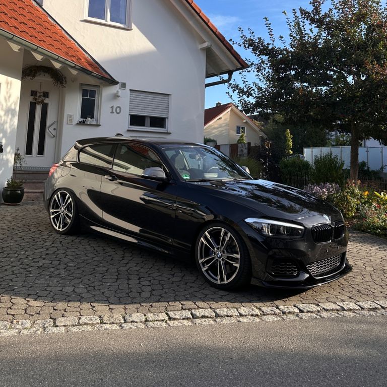 Image of BMW M140i