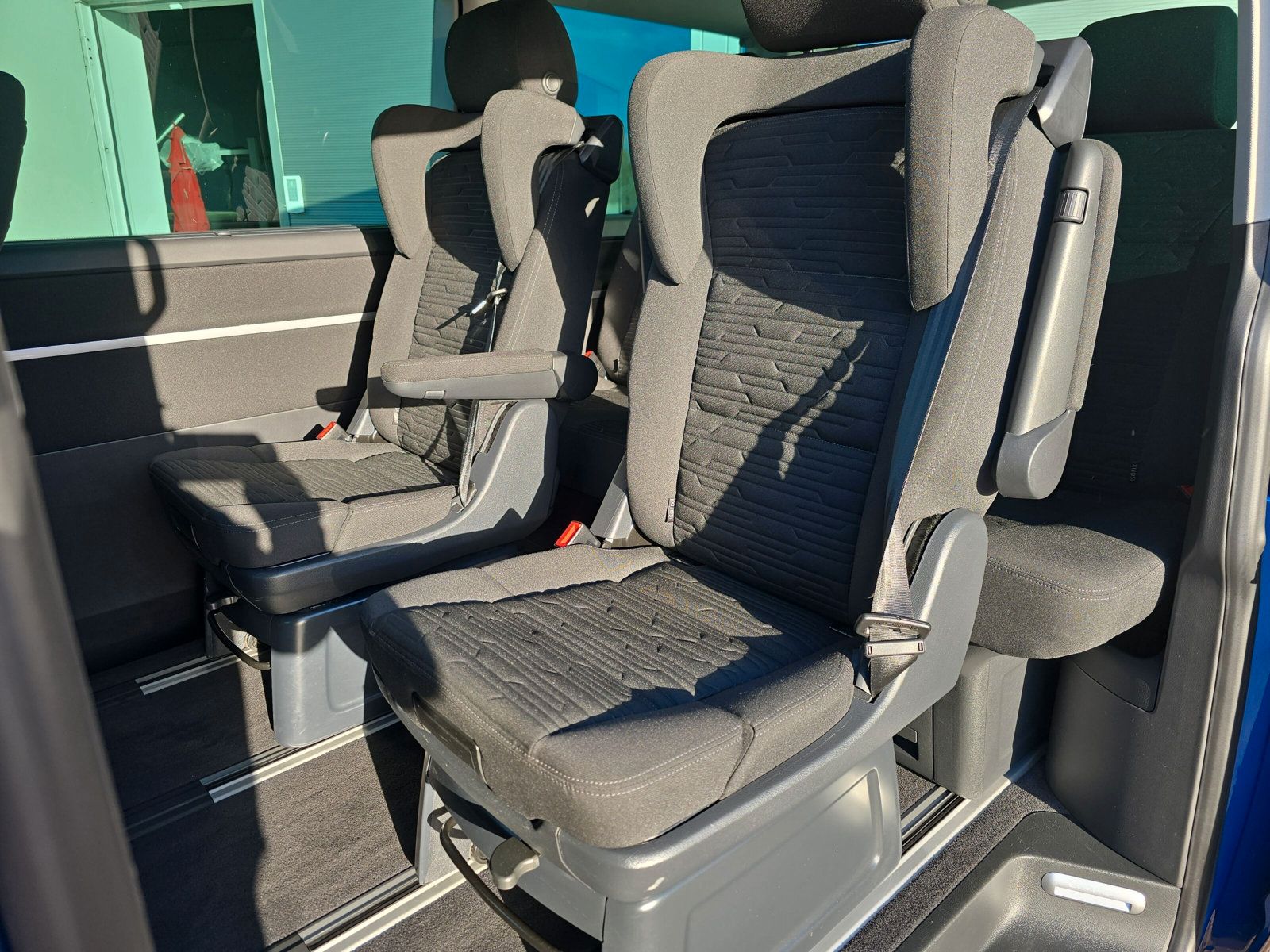 Volkswagen T6 Multivan 2.0 TDI DSG Edition LED ACC STANDHZG foto 12