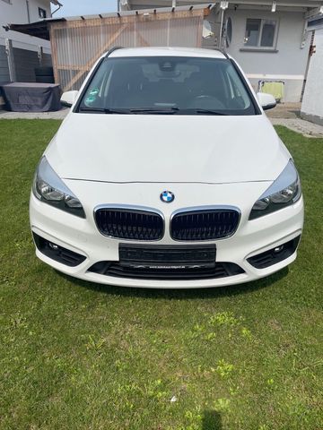 BMW BMW 218i Active Tourer | 136 PS | 107.000 ...