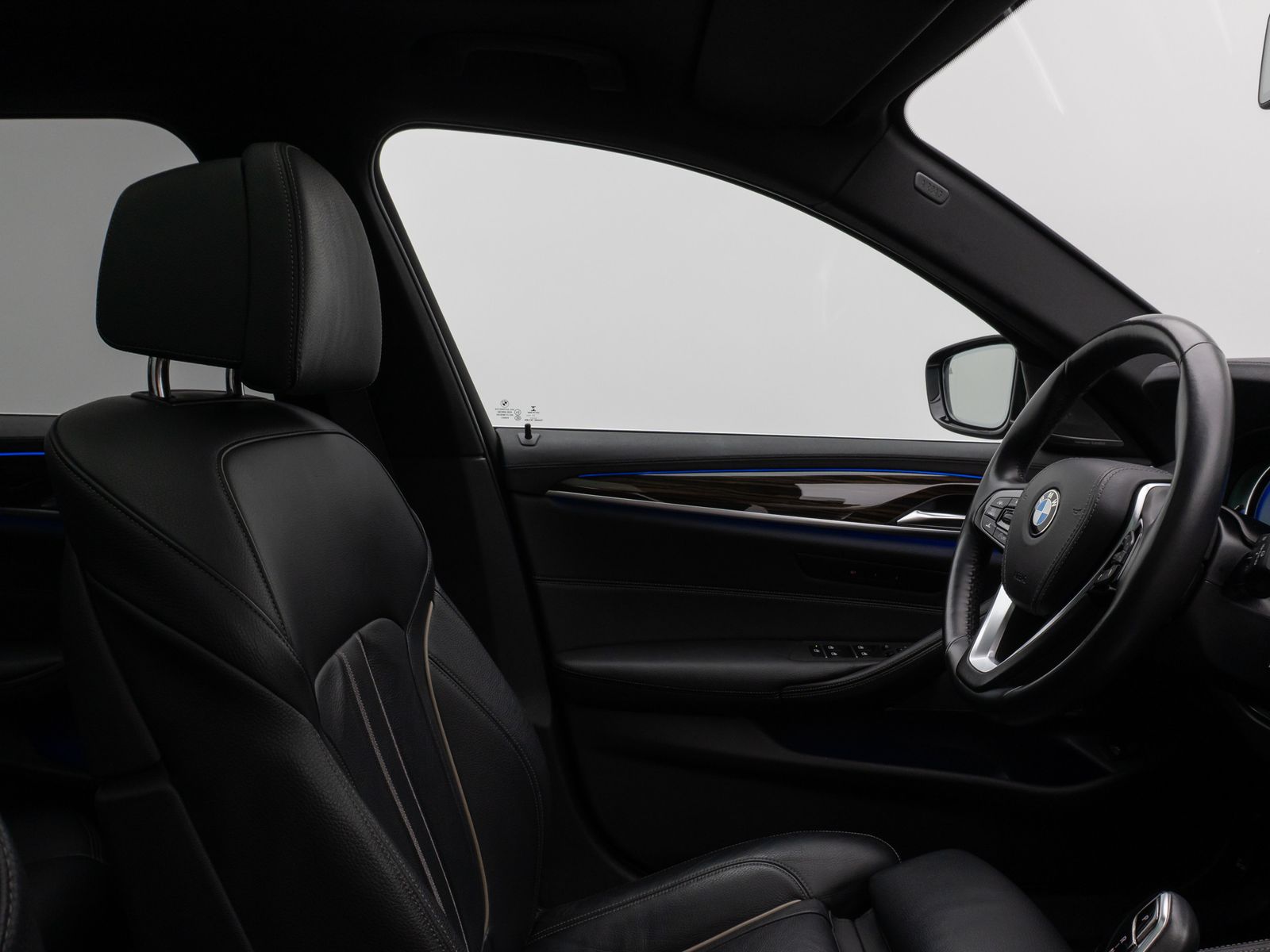 Fahrzeugabbildung BMW 540i xD Luxury Line Panorama Kamera HUD DAB H/K