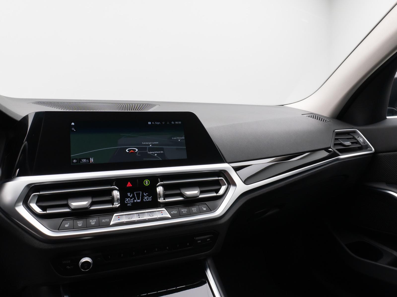 BMW 320d GeschwindigReg DAB Kamera Alarm CockpitPlus