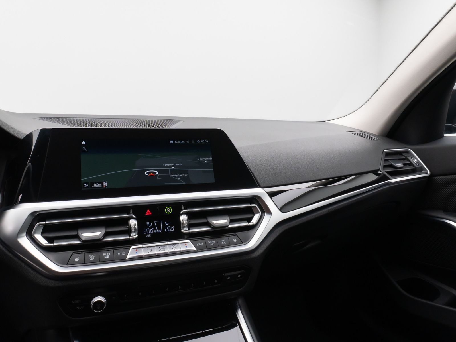 Fahrzeugabbildung BMW 320d GeschwindigReg DAB Kamera Alarm CockpitPlus