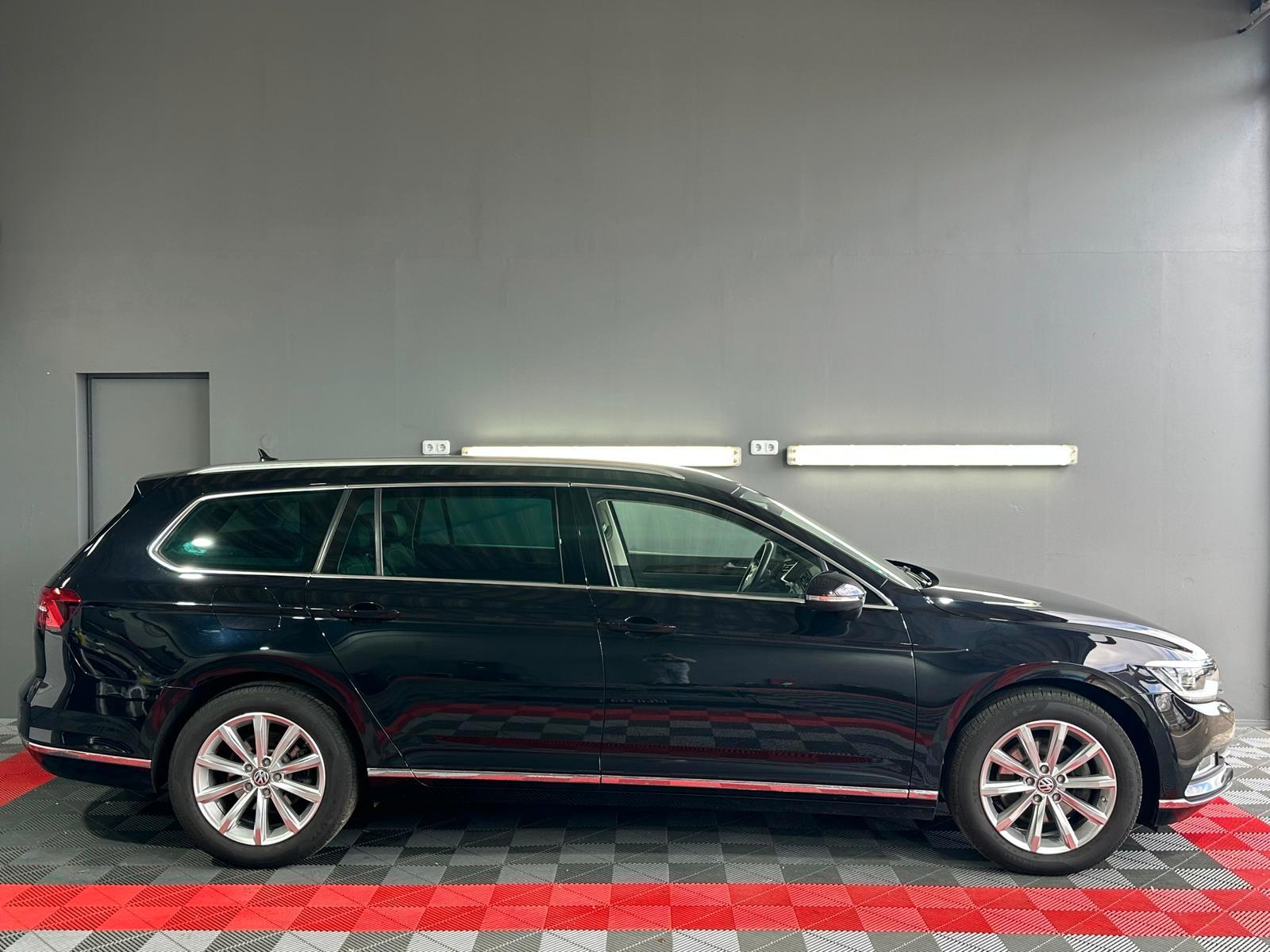 Volkswagen Passat Variant*Virtuel. Disp*LED*AHK*Kessy*ACC*