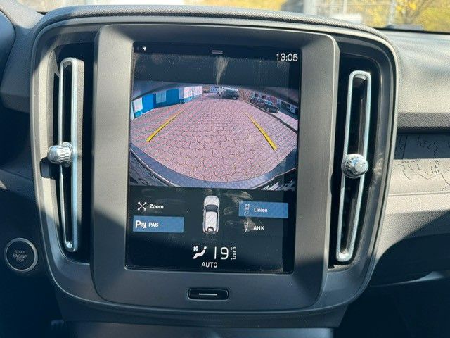 Fahrzeugabbildung Volvo XC 40 Momentum Core Assistenten AHK LED