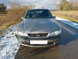 Opel Vectra 1.8 16V - - gebrauchte Opel Vectra aus dem Jahr 1996
