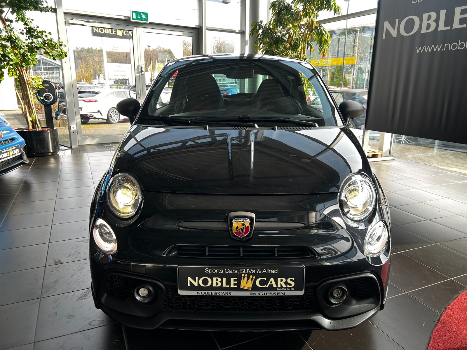 Fahrzeugabbildung Abarth 695 Competizione BEATS XEN NAV PDC ALU