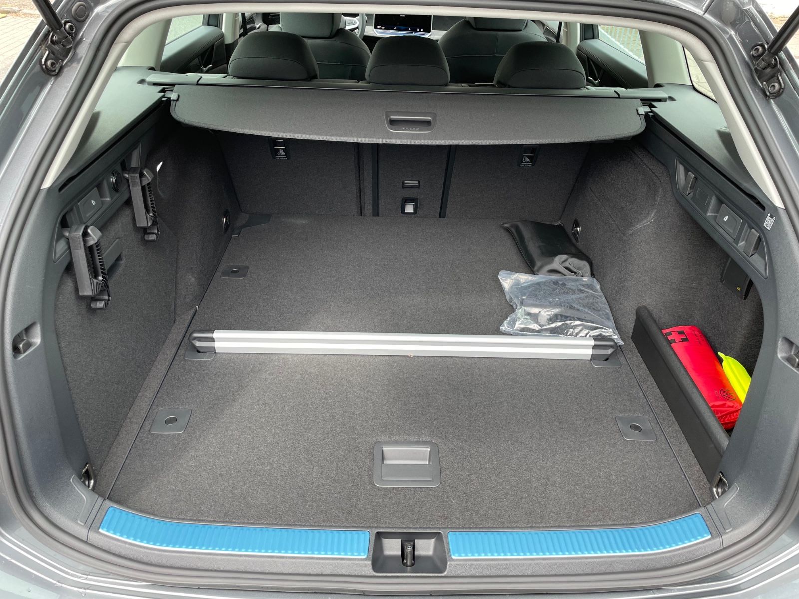 Fahrzeugabbildung Volkswagen Passat Variant 2.0 TDI |Sport-Paket|ACC|Kamera|