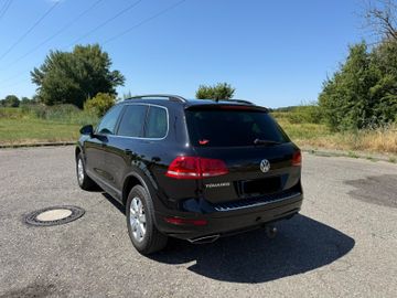 Volkswagen Touareg - 7
