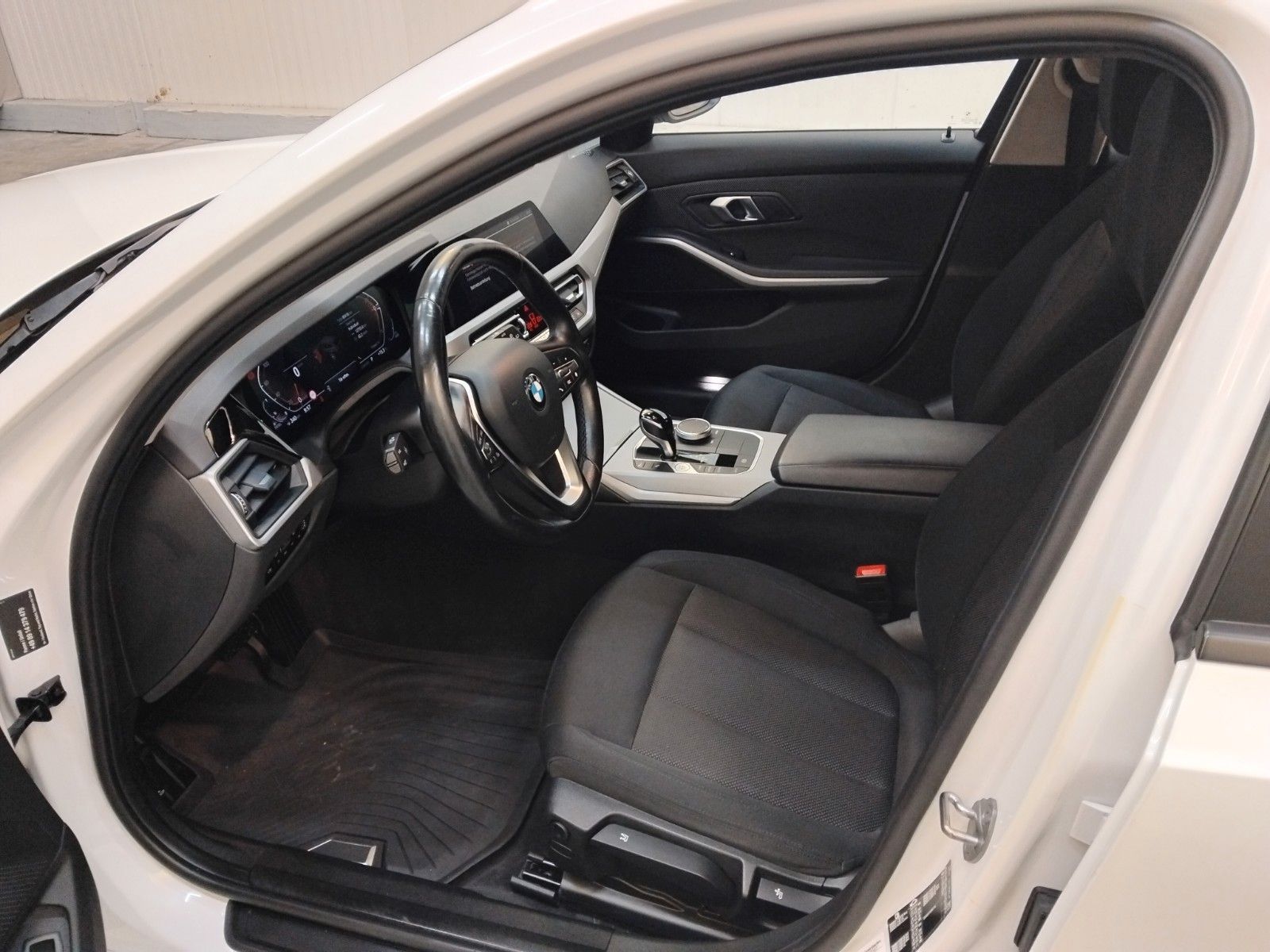 BMW 320 (06/2022, Diesel)