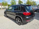 Volkswagen Tiguan Sport & Style 4Motion*Bi-Xenon*Leder*Navi - Volkswagen Tiguan aus 2012 mit Diesel-Antrieb